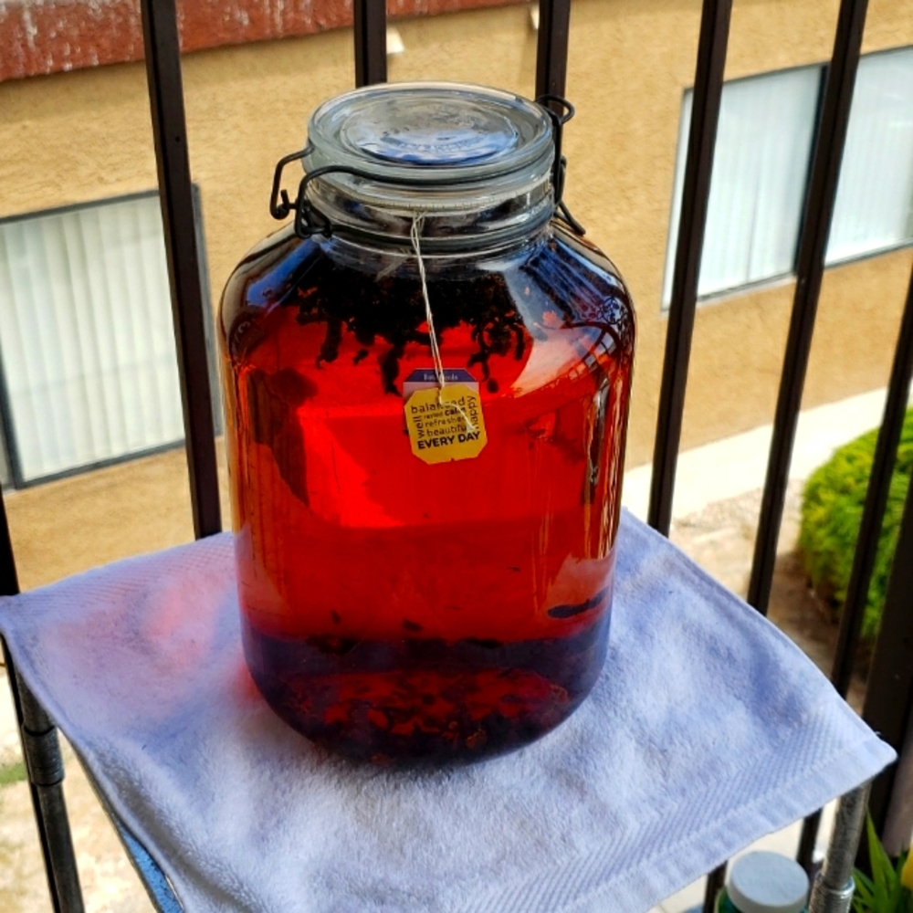 Sun tea jar